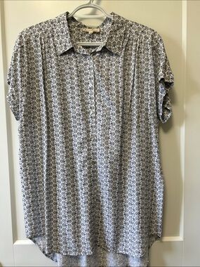 Jane and Delancey White Button-Front Shirt with black bicycle Motif